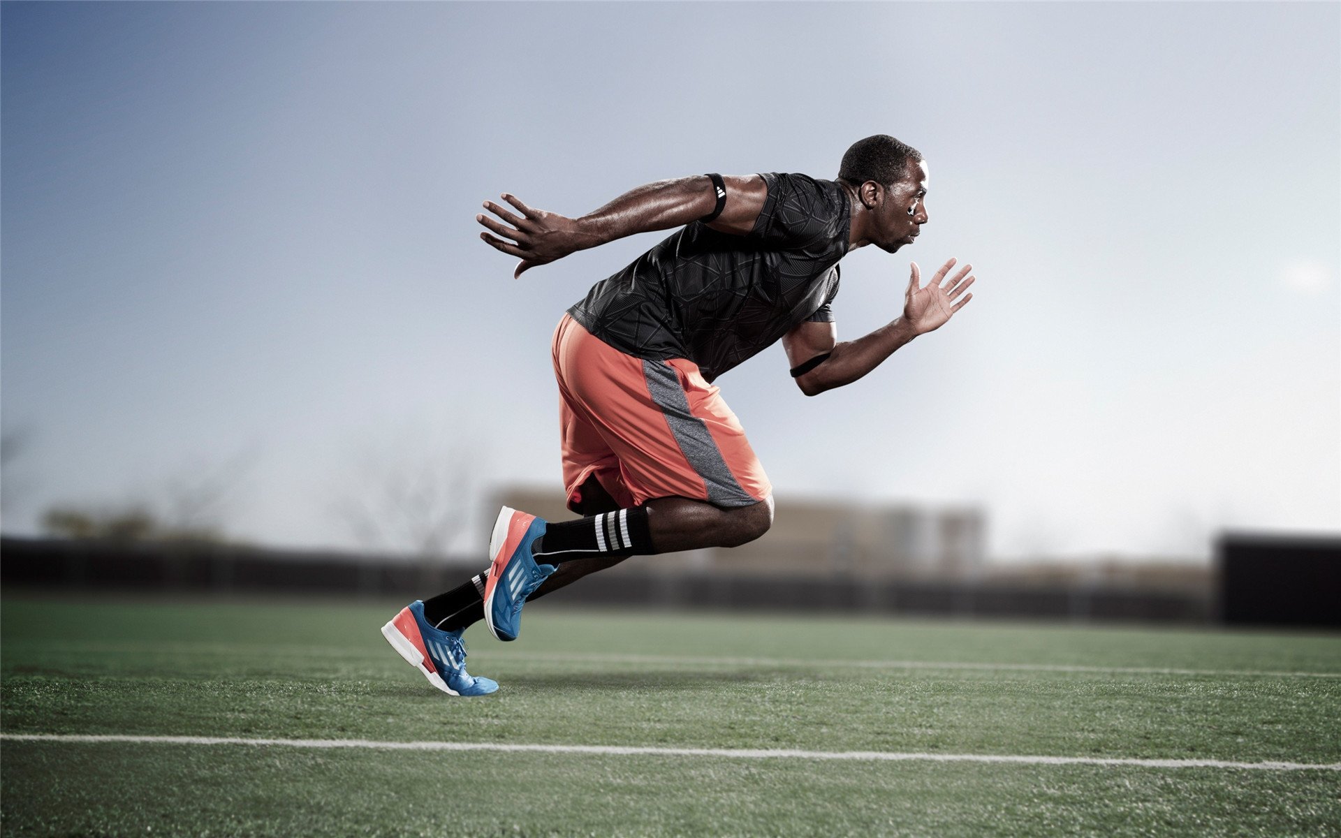 俱乐部举办技战术公开课 吸引基层教练观摩，技战术训练